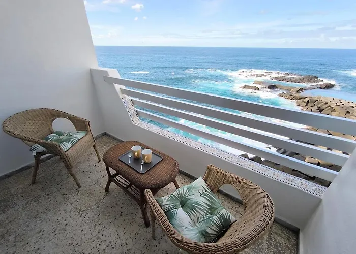 Апартаменты Looking At The Ocean Sunset